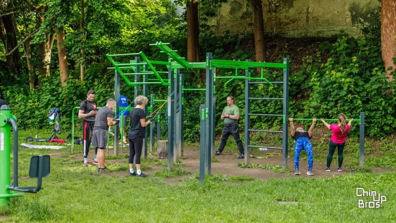 Group Calisthenics Lesson - Novoveská