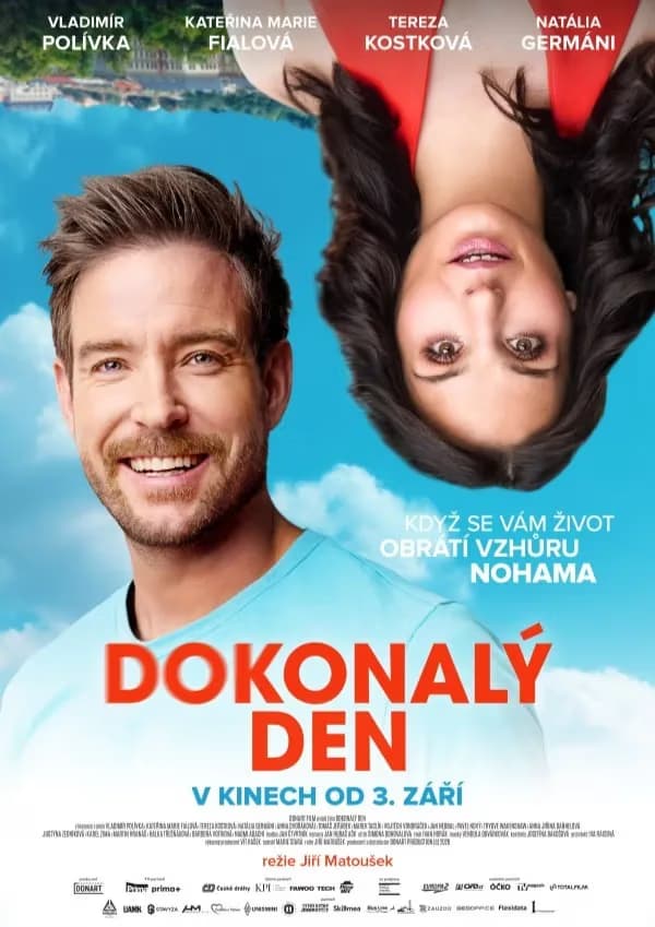 Filmplakat für Dokonalý den zeigt einen Mann und eine auf dem Kopf stehende Frau vor blauem Himmel.