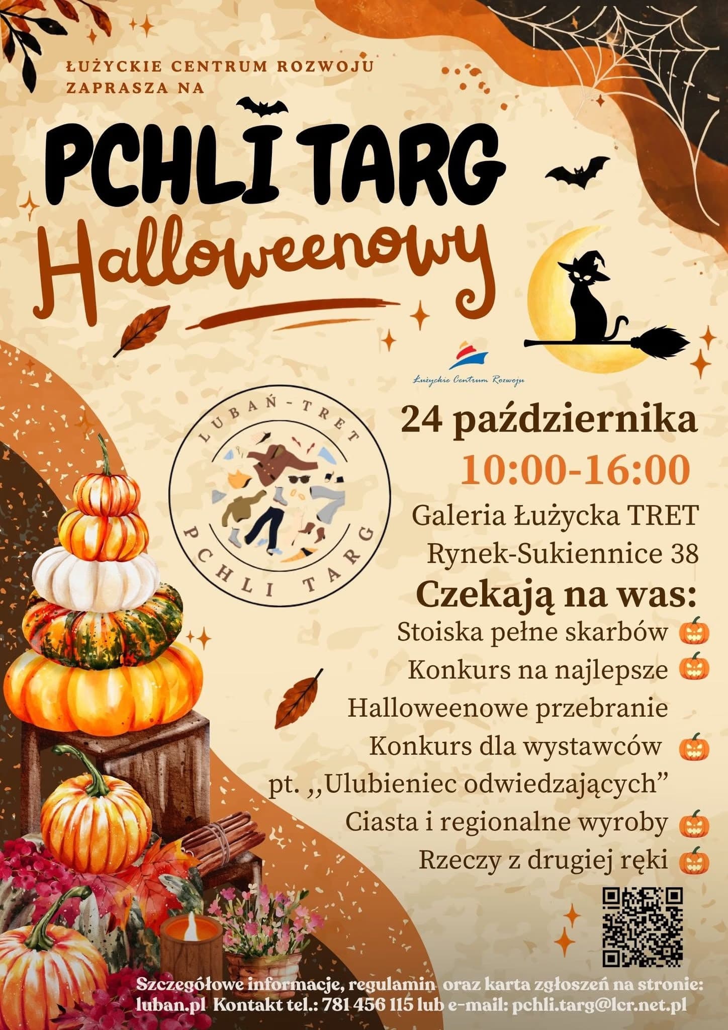 Plakat halloweenowego pchlego targu z dyniami, czarnym kotem i informacjami o wydarzeniu.