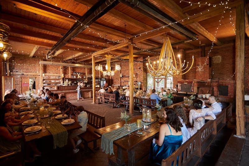 AJETO Glassworks & Glassmaker Inn