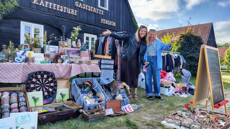 Antiques & Flea Market