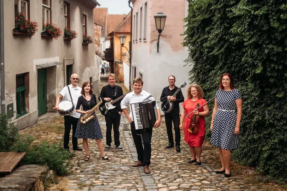Meckie Messer Klezmer Band