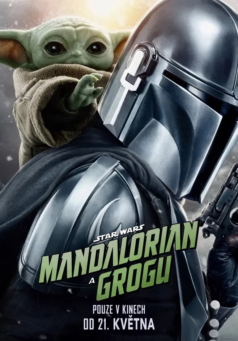 Der Mandalorianer mit seinem silbernen Helm trägt das Kind Grogu auf seiner Schulter.