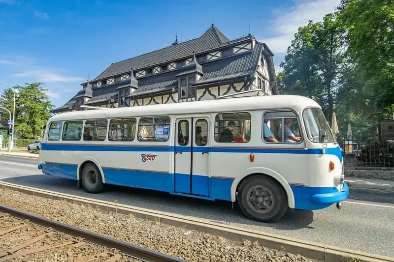 Historical bus rides to Zubačka