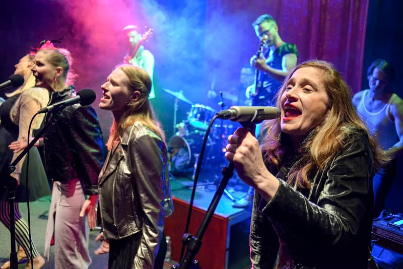 An evening at the Naive: Jukebox