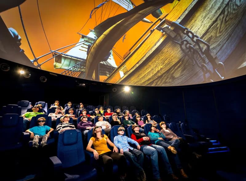 Screenings at iQPLANETARIUM