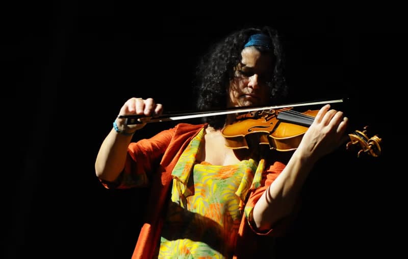 Iva Bittová and Duo Jedlinský – Fischer