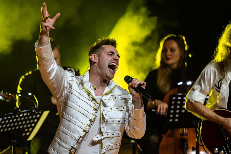 Queen Tribute Show and Magické smyčce