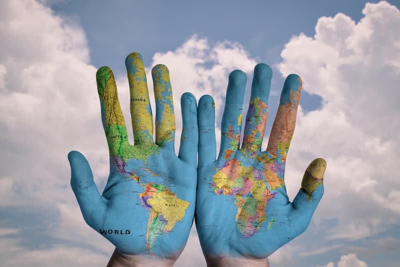Around the World - JINÁ HUŤ