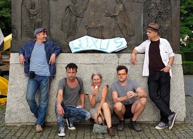 Grupa LuXus - operetka plenerowa: Persyflaż Dekupaż Sex i Śmierć