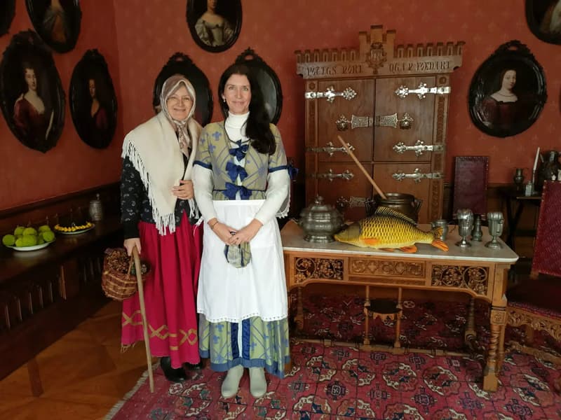 Salt over gold - fairy tale tours at Sychrov Castle