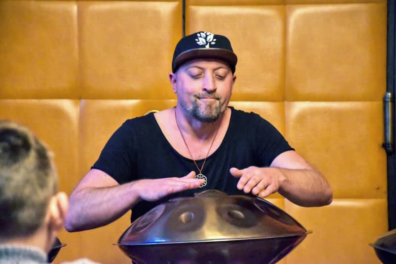 Ctirad Macháně - Handpan